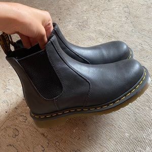 Doc Martens chelsea boot 2976
